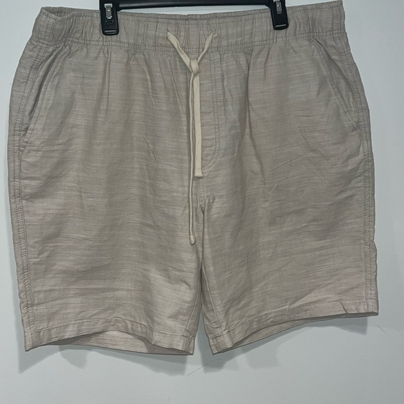 St.Johns Bay 2XLT Men’s  Textured Cotton Khaki Shorts 9” Inseam - Picture 1 of 3